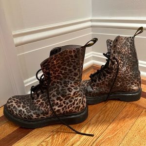 Dr. Martens Mid-Calf Boots